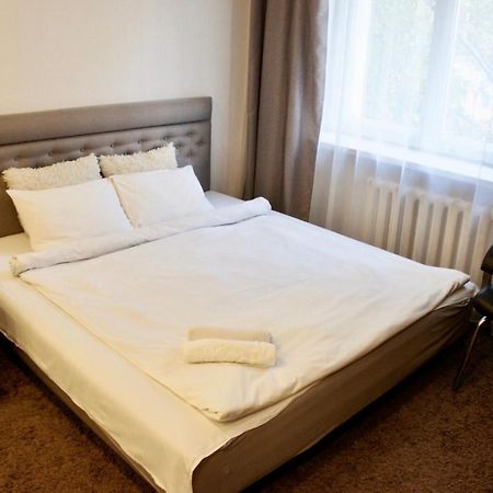 Central Apartment Nemiga Minsk Dış mekan fotoğraf